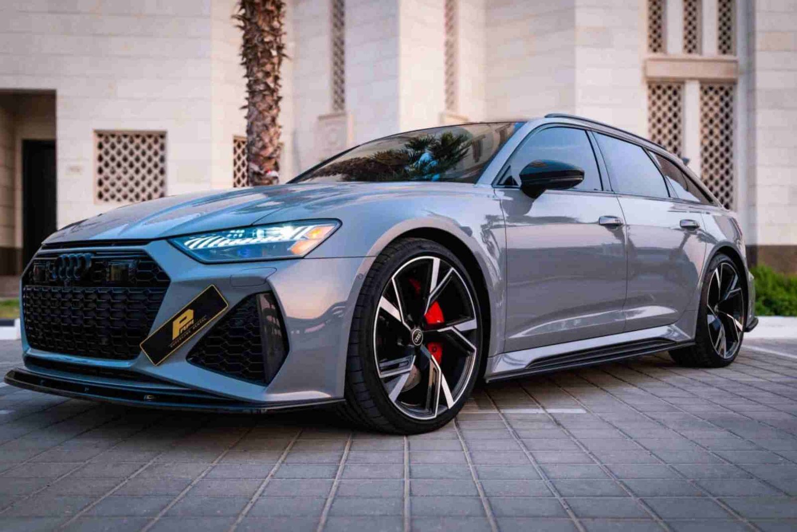 Rent Audi RS3 in Dubai: 2025 White Facelift – From €250/Day (1000 AED)