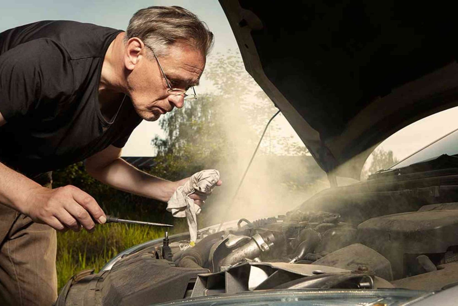 Common Car Repair UAE Issues Caused by Extreme Heat